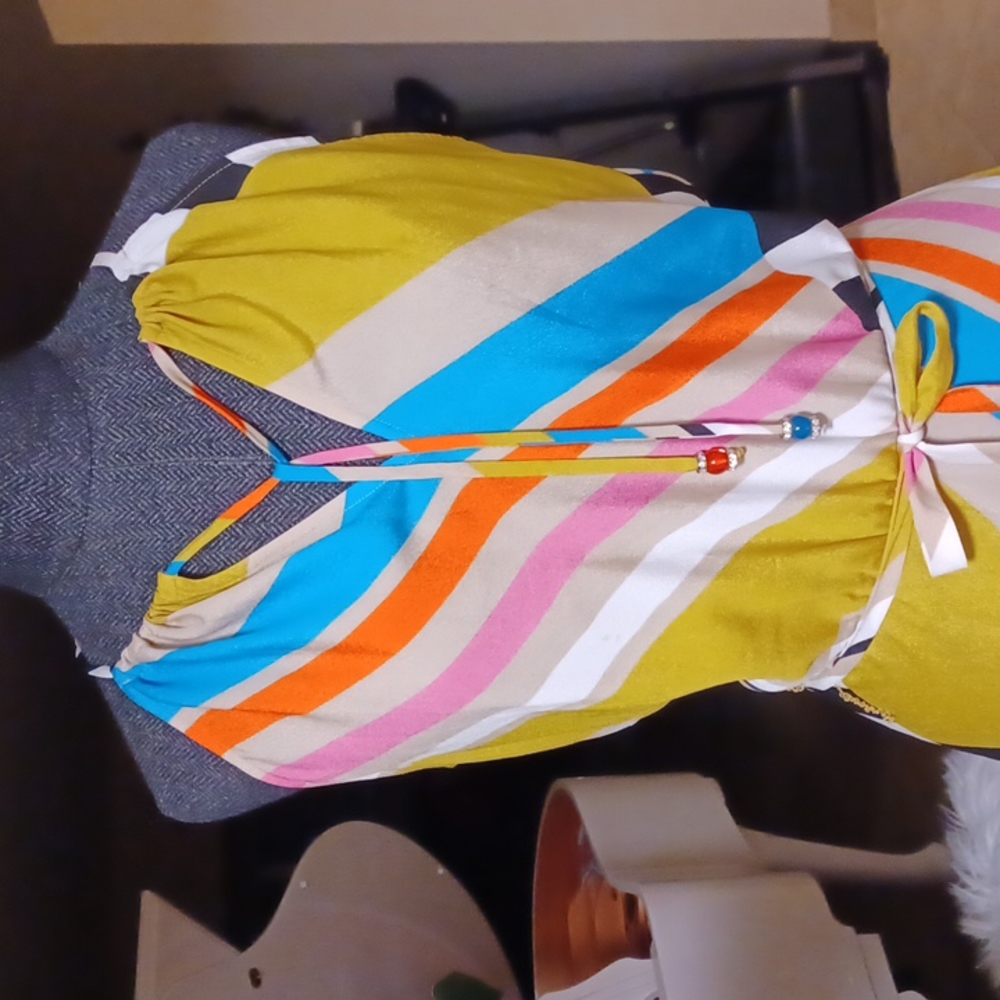 Cache Dress - Picture 2 of 9